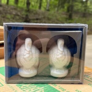 Haven White Ceramic Turkey‎ Salt and Pepper Shaker Set Thanksgiving TTU-V9193